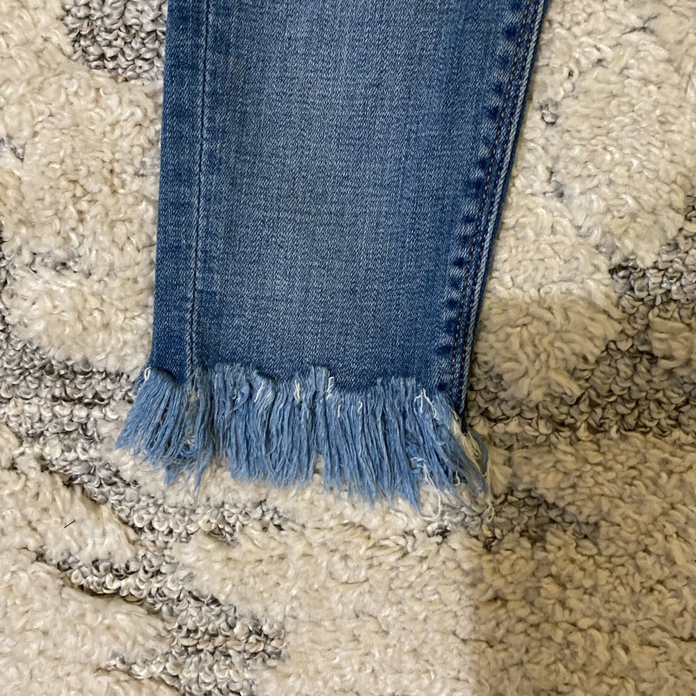 Express Performance Stretch Cropped Legging Jeans - image 4